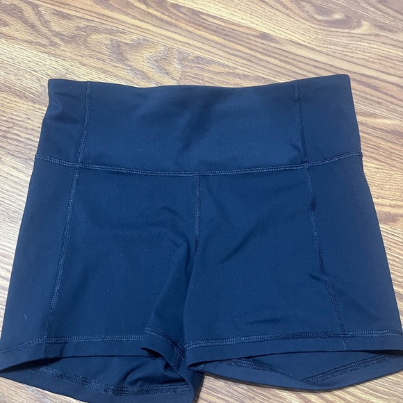 adidas Pants - Women’s M Black High Rise Athletic Shorts All in Motion Fitness